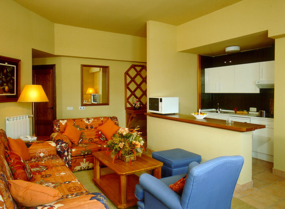 Hotel Apartamentos Trevenque Sierra Nevada Eksteriør billede