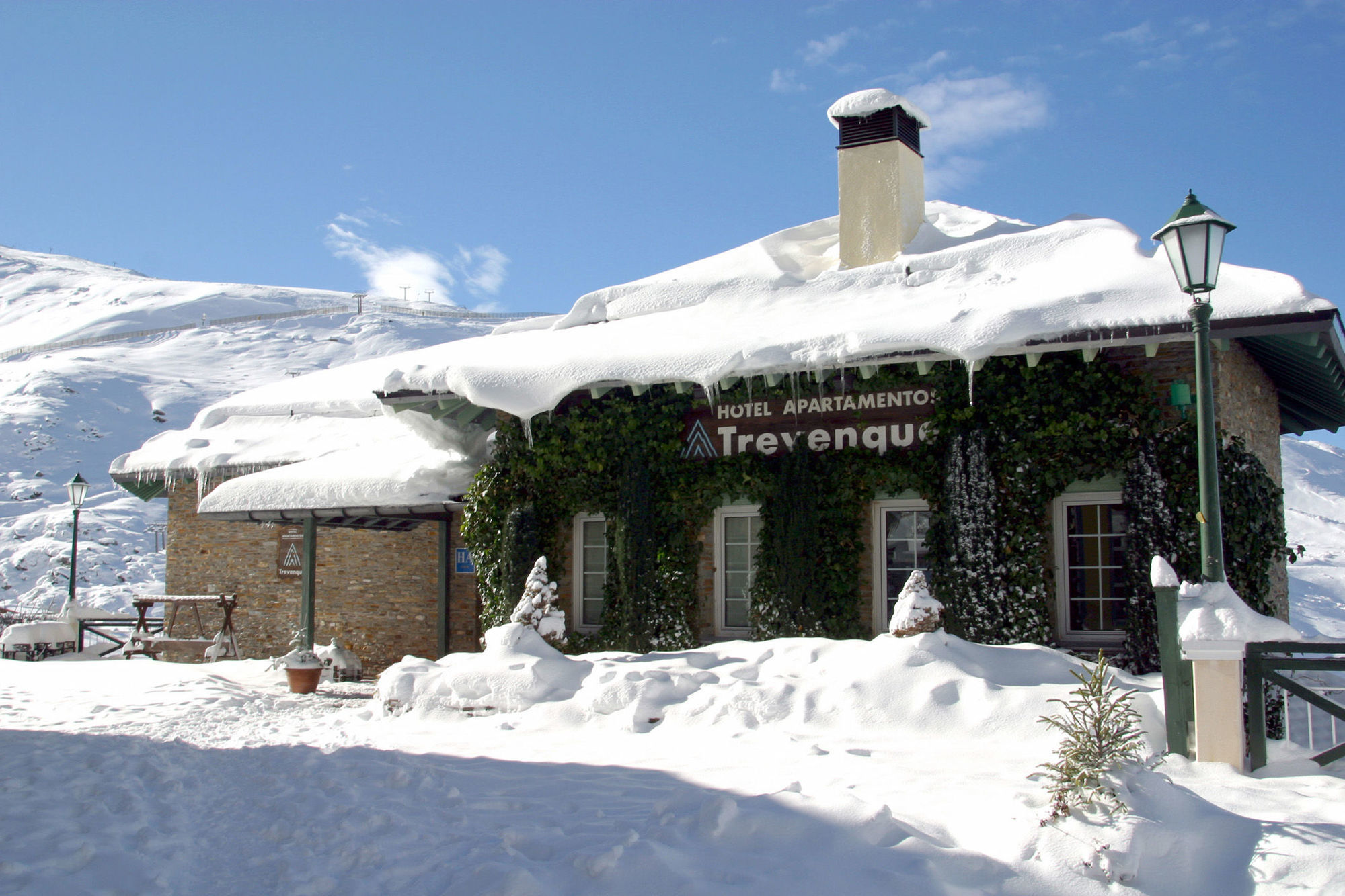 Hotel Apartamentos Trevenque Sierra Nevada Eksteriør billede
